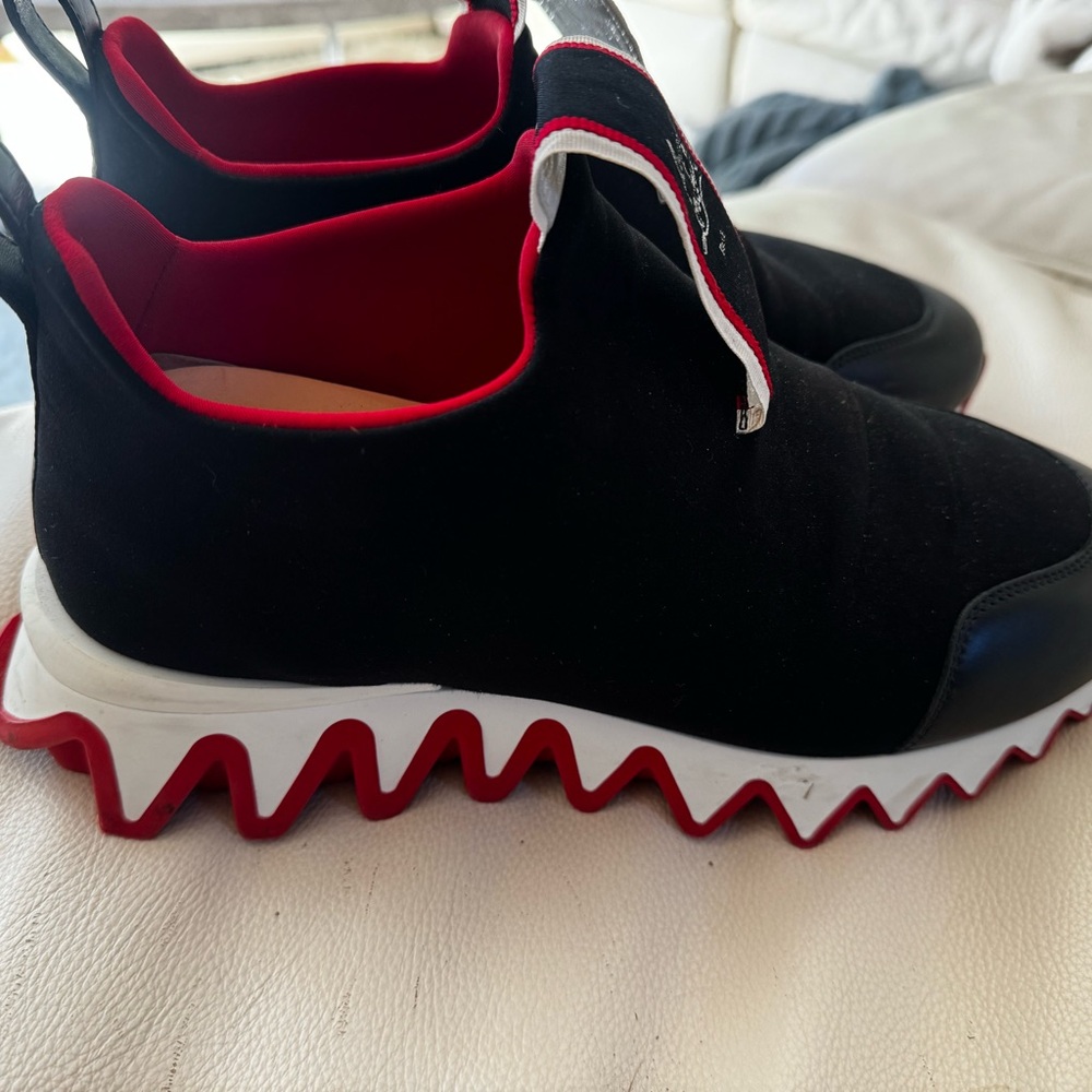 Christian Louboutin Tiketa run flat sneakers size 39 8 1/2 - 9